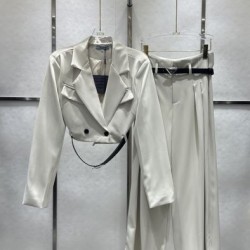 2026新品 セットアップ PRADA プラダ 再入荷大人気モデル お得セール実施中