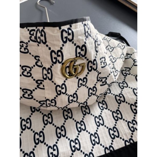 2026新品 アウター GUCCI グッチ 今季らしい洗練スタイルを演出