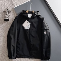 2026新品 アウター MONCLER モンクレール 抜け感際立つ都会的デザイン