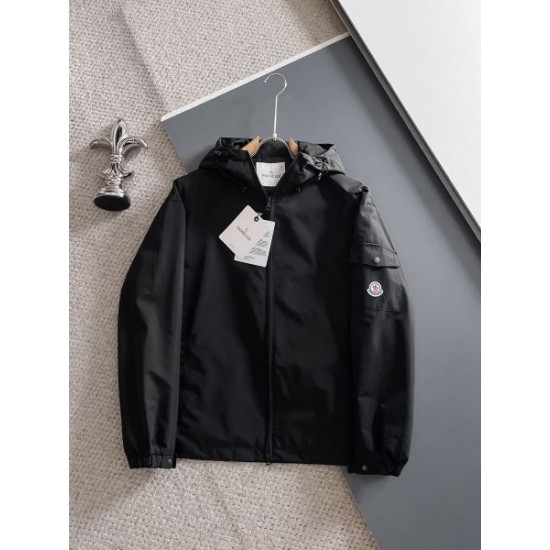 2026新品 アウター MONCLER モンクレール 抜け感際立つ都会的デザイン