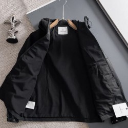 2026新品 アウター MONCLER モンクレール 抜け感際立つ都会的デザイン
