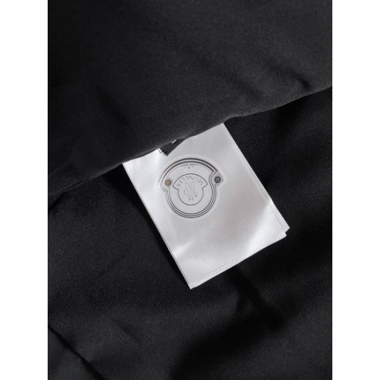 2026新品 アウター MONCLER モンクレール 抜け感際立つ都会的デザイン