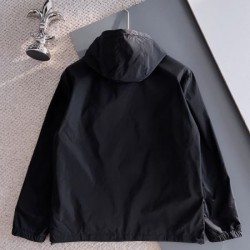 2026新品 アウター PRADA プラダ 春映えする洗練アイテム