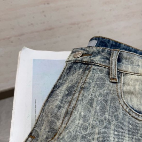 2026新品 ジーンズ DIOR ディオール 着回し自在の洗練カラーバリエーション