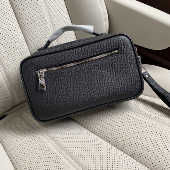 PRADA プラダ ショルダーバッグ 2026新作 長く愛用できるタイムレスデザイン