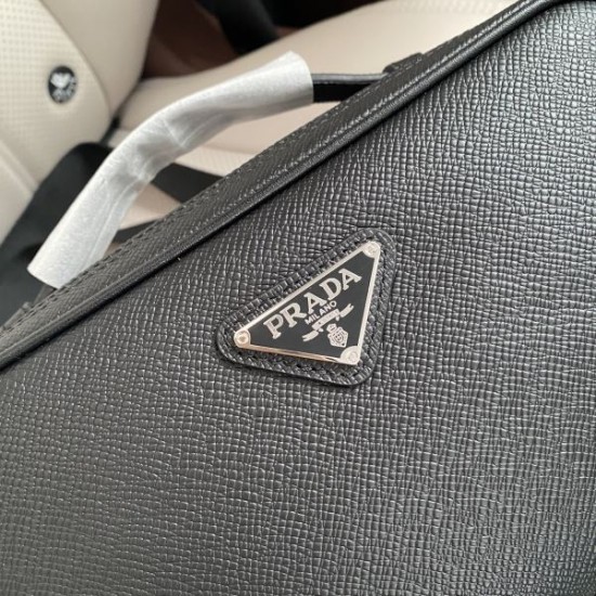 PRADA プラダ ショルダーバッグ 2026新作 長く愛用できるタイムレスデザイン