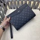 LOUIS VUITTON ルイヴィトン クラッチバッグ 2026新作 高級感溢れる特別価格モデル