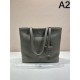 PRADA プラダ ブリーフケース 2026新作 圧倒的存在感の洗練スタイル