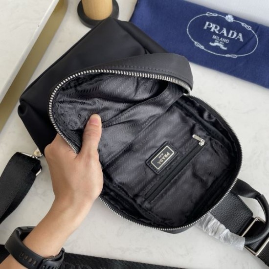 PRADA プラダ ボディバッグ 2026新作 洗練されたスタイル演出
