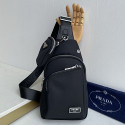 PRADA プラダ ボディバッグ 2026新作 高級感ある人気デザイン