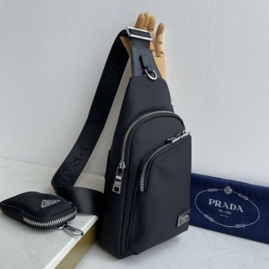 PRADA プラダ ボディバッグ 2026新作 高級感ある人気デザイン