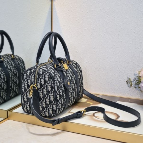 DIOR ディオール トートバッグ 2026新作 海外限定プレミアム入荷