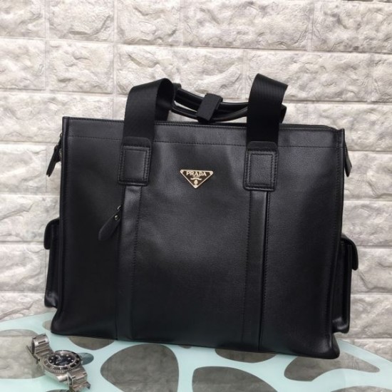 PRADA プラダ ブリーフケース 2026新作 デイリーに最適な万能モデル