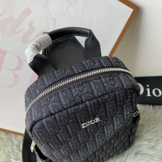 DIOR ディオール ボディバッグ 2026新作 カジュアルに映える万能モデル