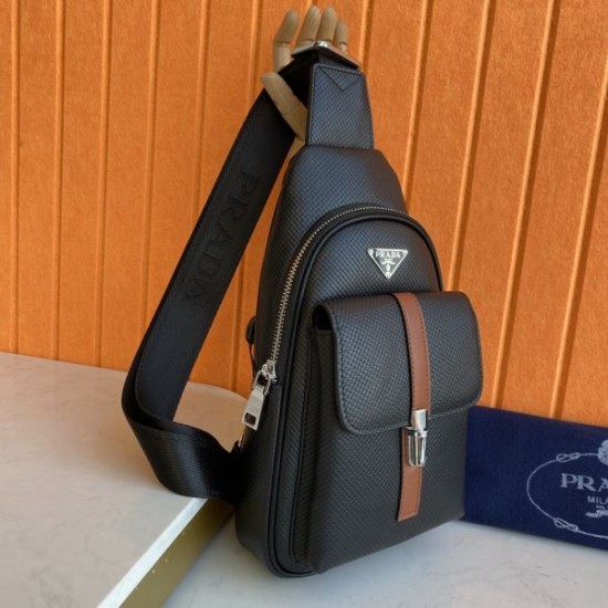 PRADA プラダ ボディバッグ 2026新作 大人の魅力を引き出す一品