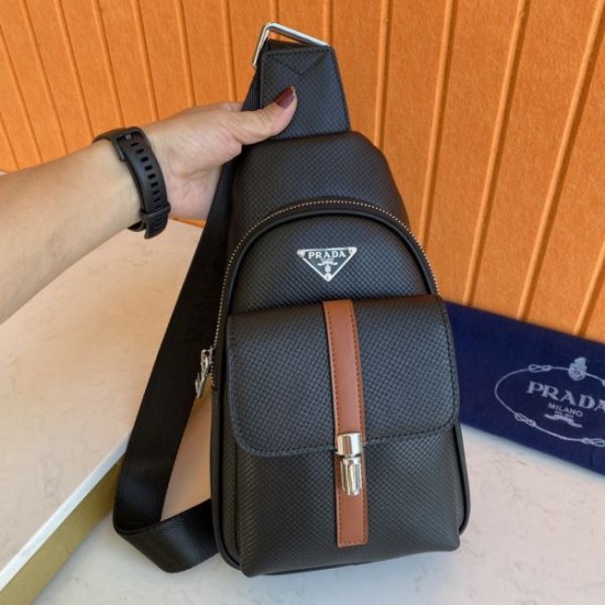 PRADA プラダ ボディバッグ 2026新作 大人の魅力を引き出す一品