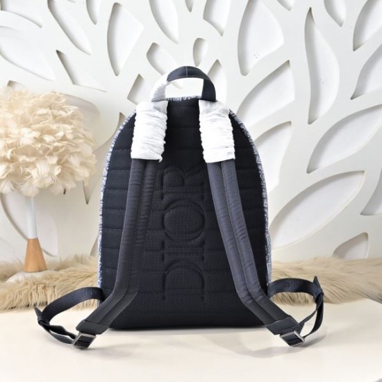 DIOR ディオール バックパック 2026新作 コーデに取り入れやすい万能モデル