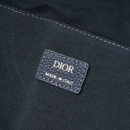 DIOR ディオール バックパック 2026新作 コーデに取り入れやすい万能モデル