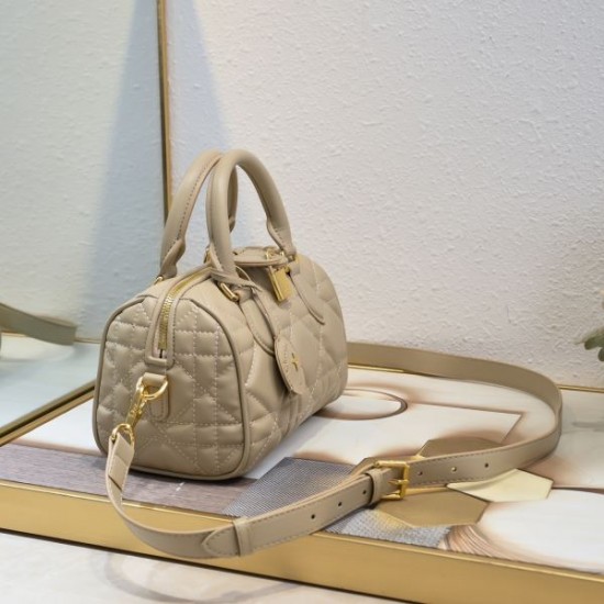 DIOR ディオール トートバッグ 2026新作 洗練された春夏トレンドモデル