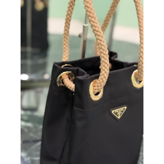 PRADA プラダ トートバッグ 2026新作 春夏入荷の大人気モデル