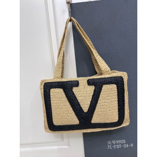 VALENTINO ヴァレンティノ トートバッグ 2026新作 毎シーズン人気の定番モデル