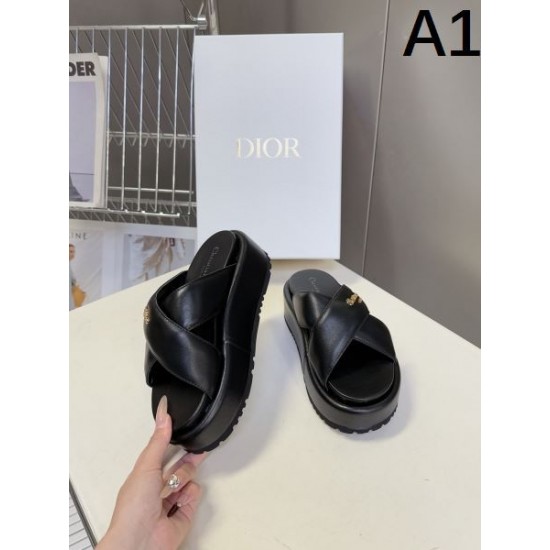 2026新作 サンダル DIOR ディオール 雑誌掲載 話題の春夏新作