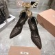 2026新作 サンダル MIU MIU ミュウミュウ 今季最注目 トレンド最前線