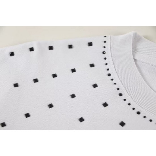 2026新品 半袖Tシャツ LOUIS VUITTON  ルイヴィトン 高級感漂う特別プライスモデル