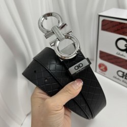 2026新品 FERRAGAMO ベルト - 明るい雰囲気の人気作