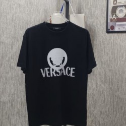 2026春夏新作 VERSACE ヴェルサーチェ  今期新作！夏のマストアイテム