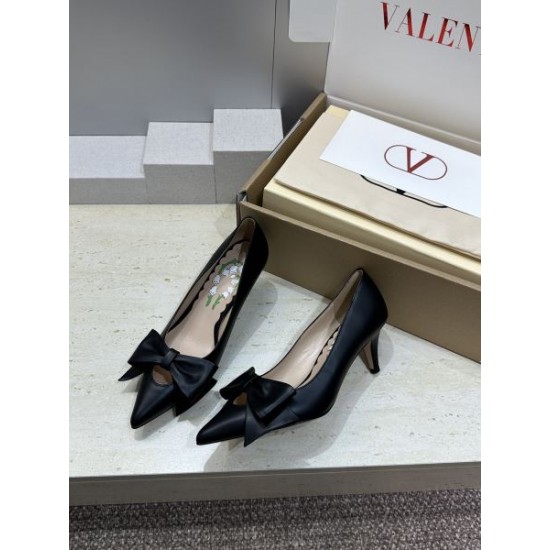 2026春夏新作 VALENTINO ヴァレンティノ ハイヒール 定番人気ソフトデザイン