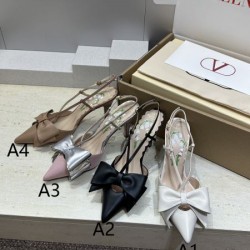 VALENTINO 2026SS ヴァレンティノ ハイヒール 春夏人気モデル