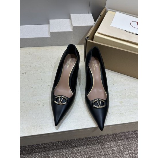 VALENTINO 2026春夏 ヴァレンティノ ハイヒール 上品カラーモデル