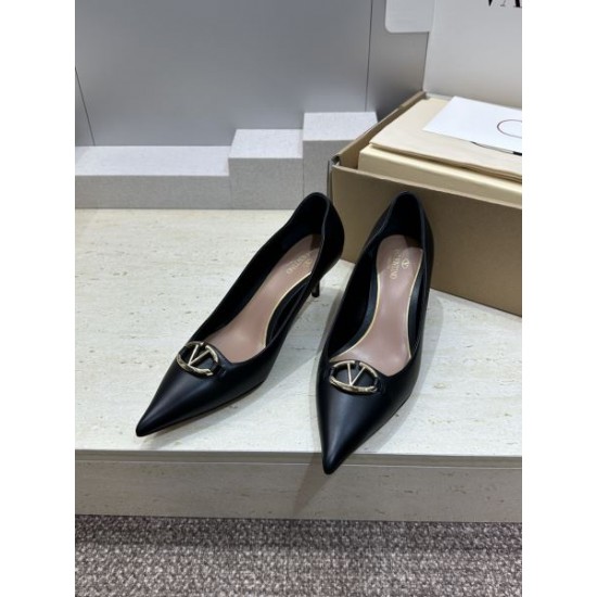 VALENTINO 2026春夏 ヴァレンティノ ハイヒール 上品カラーモデル