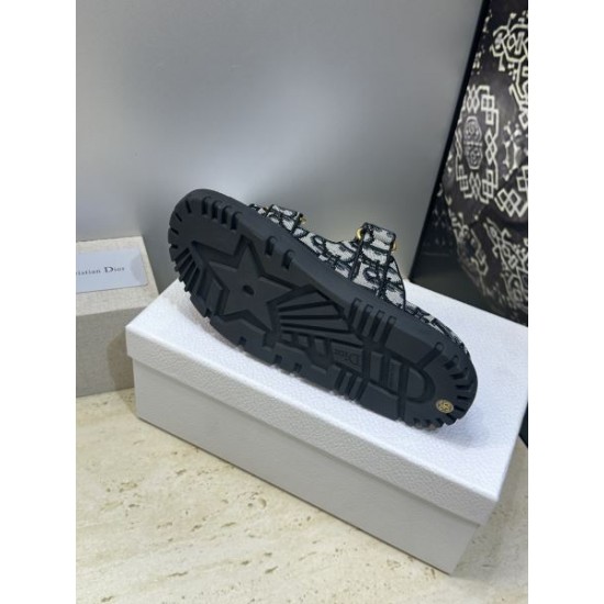 2026SS DIOR ディオール サンダル・ミュール 軽やかサマースタイル