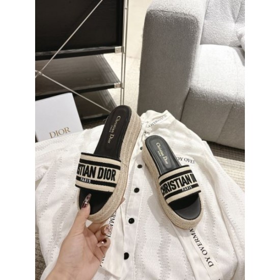2026春夏 DIOR ディオール サンダル・ミュール トレンドスタイルモデル