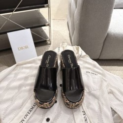 DIOR 2026春夏 ディオール サンダル・ミュール 季節注目アイテム