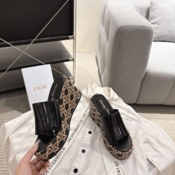 DIOR 2026春夏 ディオール サンダル・ミュール 季節注目アイテム