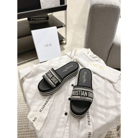 DIOR 2026新作 ディオール サンダル・ミュール レディース向け上質モデル