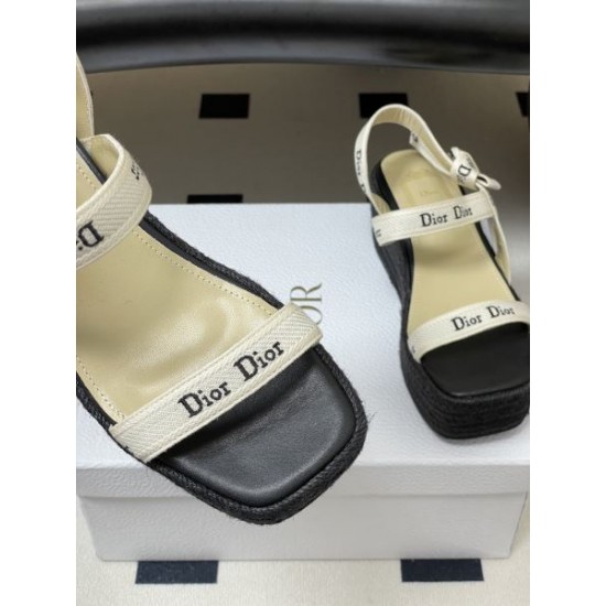 DIOR 2026SS ディオール サンダル・ミュール 上品なレディースデザイン