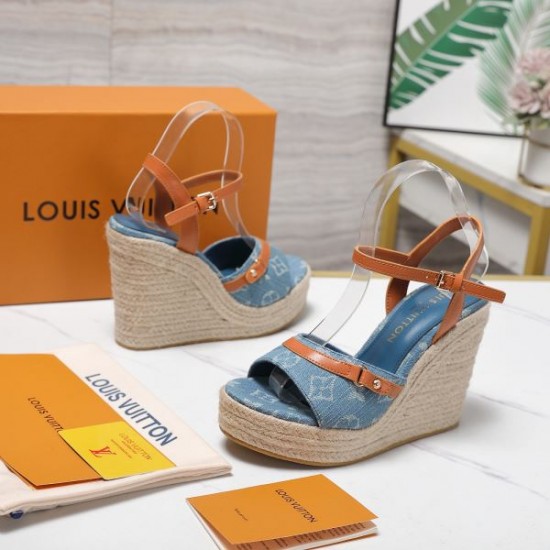 LOUIS VUITTON 2026新作 ルイヴィトン サンダル・ミュール トレンドスタイル