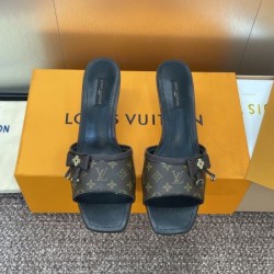 LOUIS VUITTON 2026新作 ルイヴィトン サンダル・ミュール 大人カジュアルスタイル