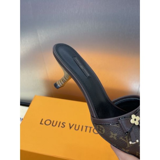 LOUIS VUITTON 2026新作 ルイヴィトン サンダル・ミュール 大人カジュアルスタイル