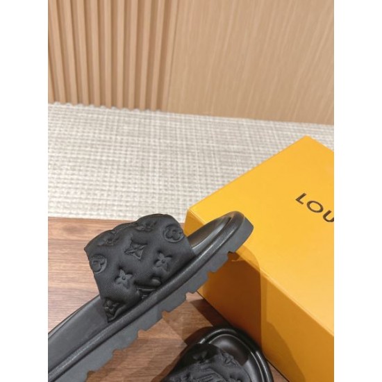 LOUIS VUITTON 2026新作 ルイヴィトン サンダル・ミュール 大人カジュアルスタイル