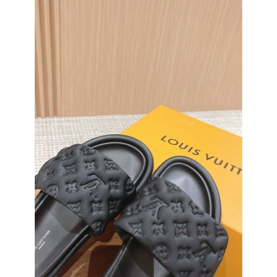 LOUIS VUITTON 2026新作 ルイヴィトン サンダル・ミュール 大人カジュアルスタイル