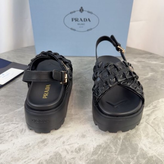 PRADA 2026新作 プラダ サンダル・ミュール 着回ししやすいデザイン