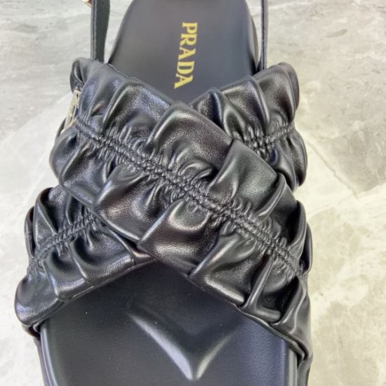 PRADA 2026新作 プラダ サンダル・ミュール 着回ししやすいデザイン