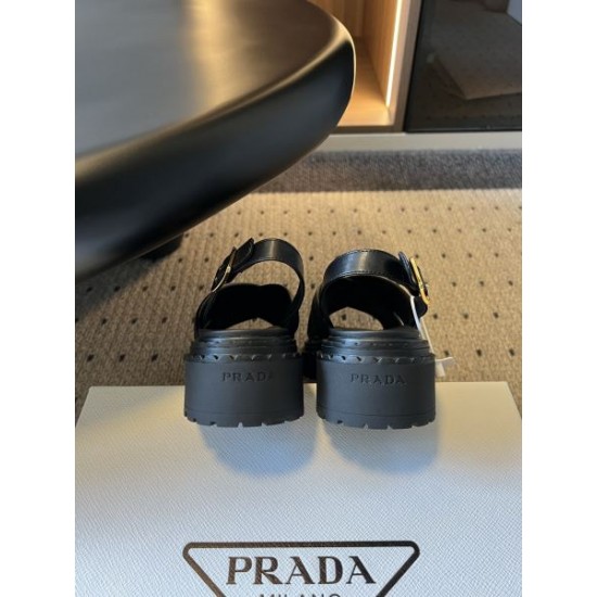 2026春夏新作 PRADA プラダ サンダル・ミュール 軽やかで快適なサマーモデル