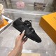 2026春夏新作 LOUIS VUITTON ルイヴィトン スニーカー ギフトにも最適なモデル