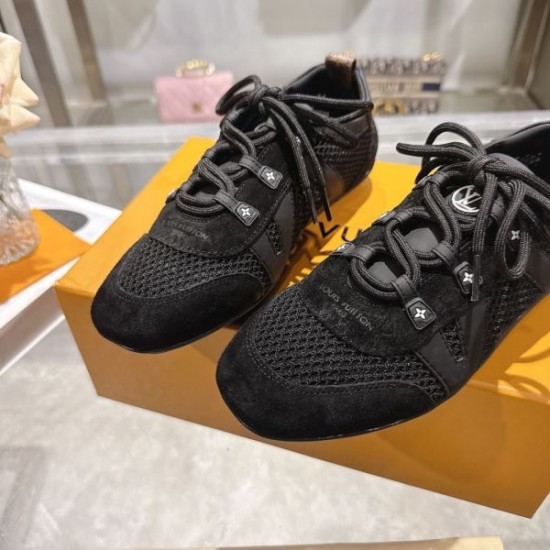 2026春夏新作 LOUIS VUITTON ルイヴィトン スニーカー ギフトにも最適なモデル